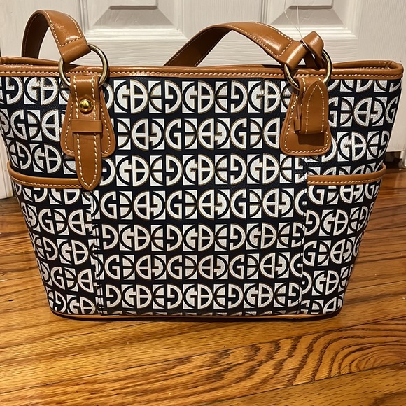 Giani Bernini Bag - Picture 2 of 7